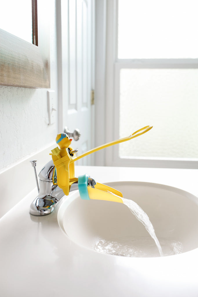 Aqueduck Handle Extender